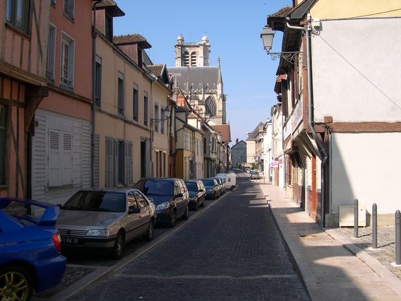  rue ombragée
